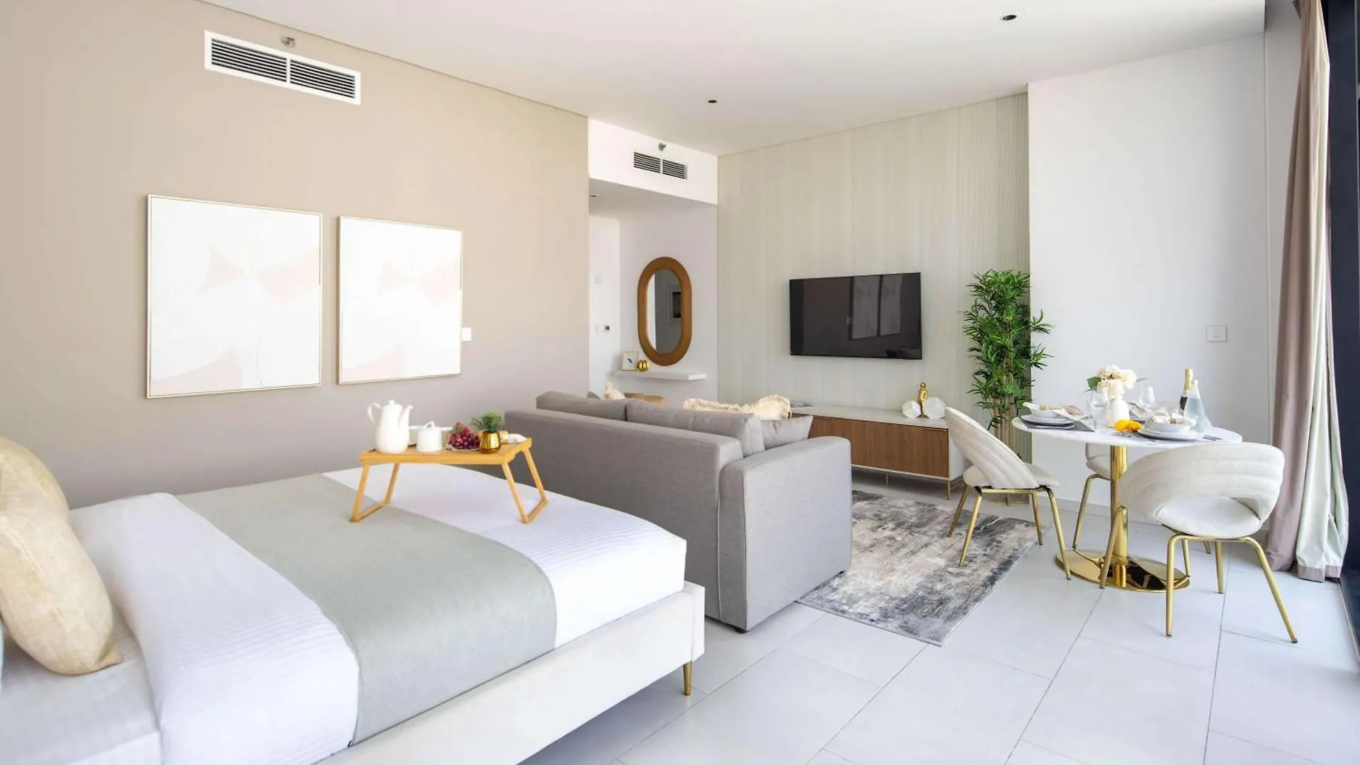 Frank Porter - Marquise Square Tower Dubai Apartment