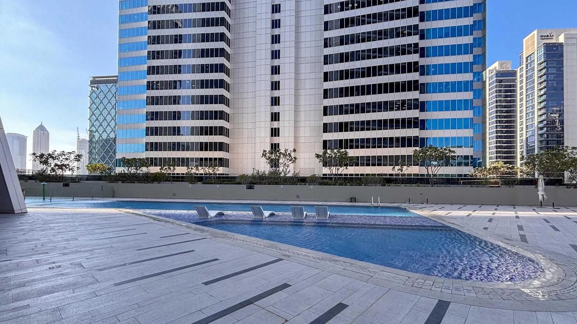 Apartment Frank Porter - Marquise Square Tower Dubai